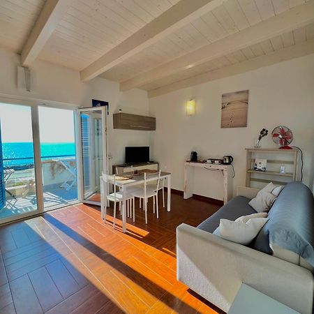 Alba Suite-Rome Airport Fco-Fronte Mare Fiumicino Luaran gambar